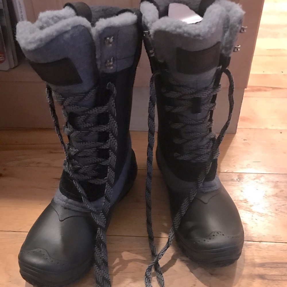 The North Face Shellista lll Women’s size 7